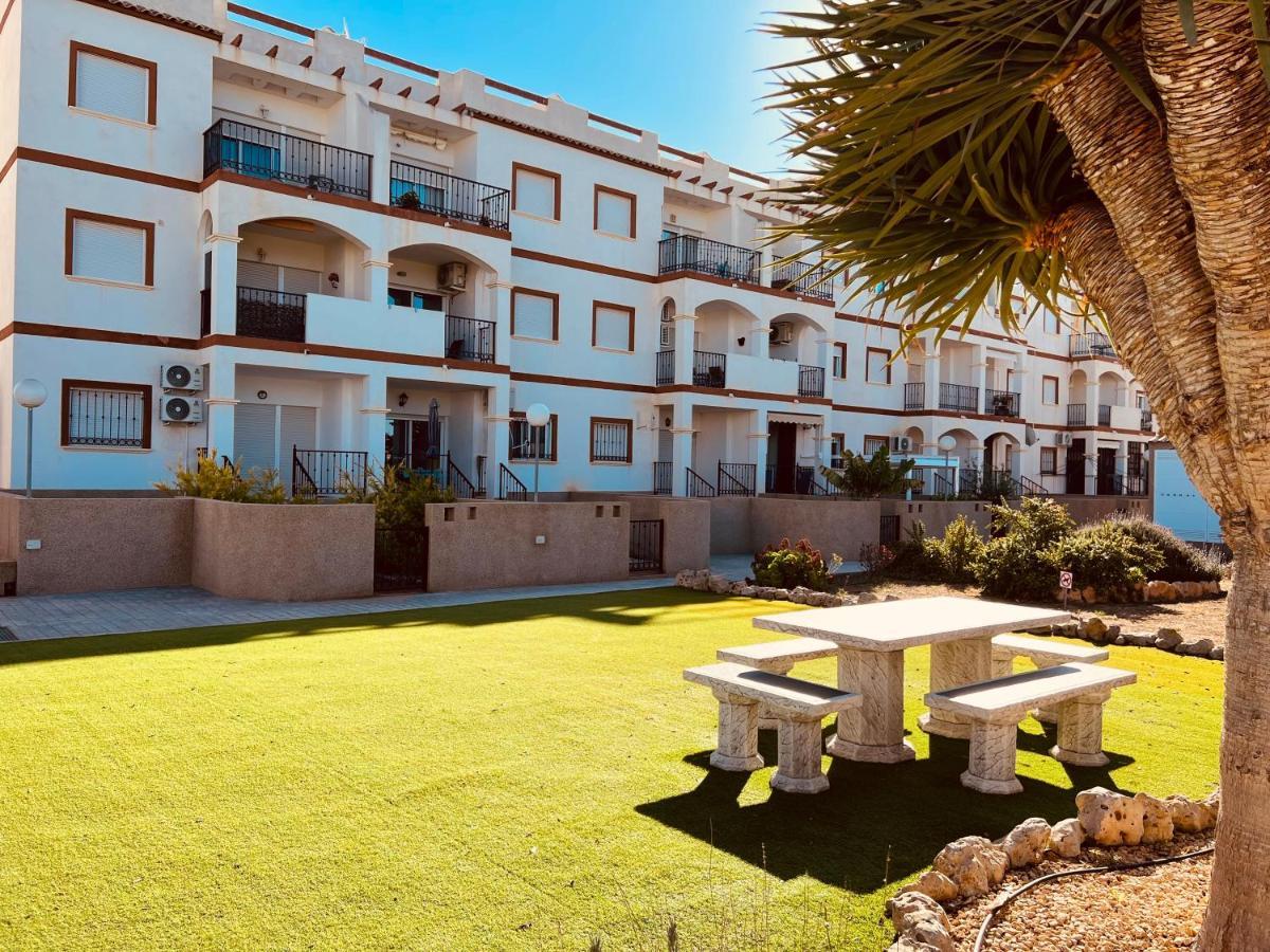 Casa Flania, Seaview, 2-Bedroom, 2-Bathroom Alicante Eksteriør bilde